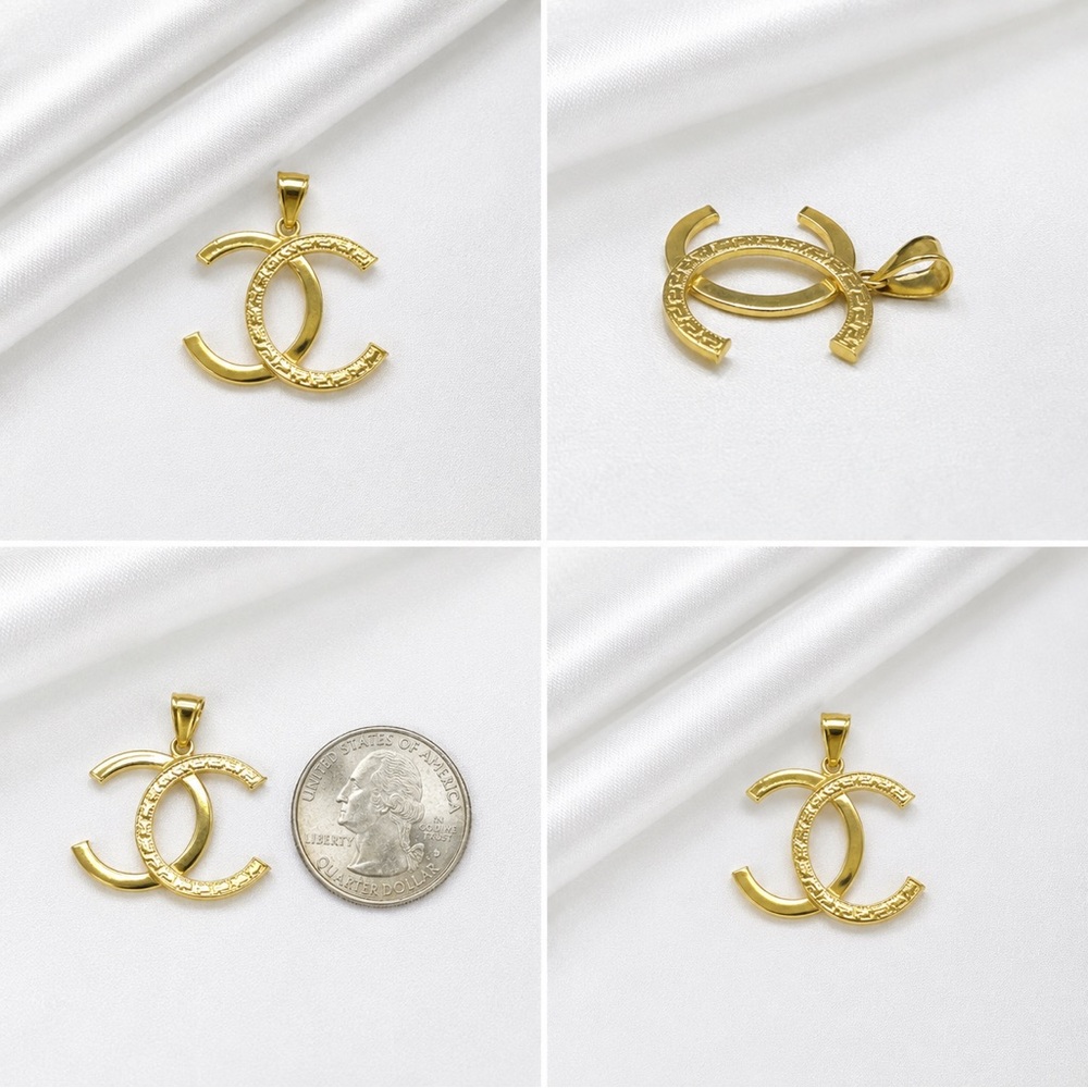 18K 18KT Yellow Gold Interlocking CC Women’s Pendant Charm - Picture 5 of 11